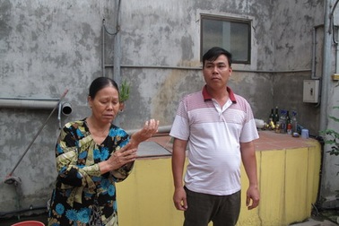 Hành hung dã man người già ngay sát trụ sở CA phường Yên Sở 