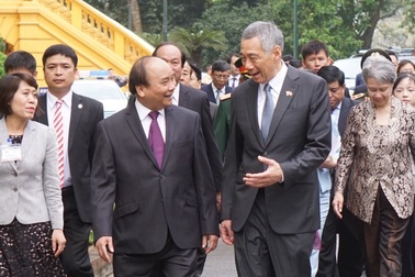 Lễ đón Thủ tướng Singapore Lý Hiển Long tại Phủ Chủ tịch