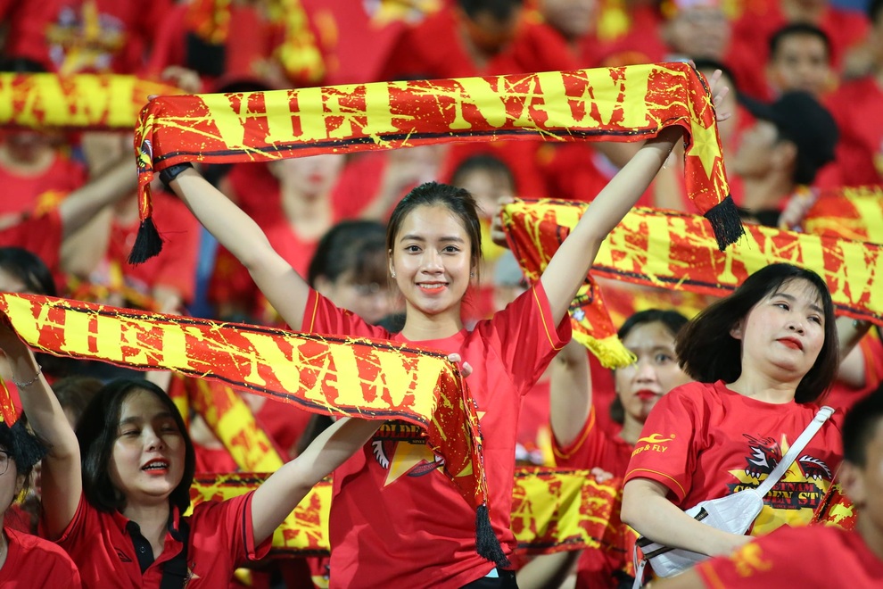 VFF thất thu gần chục tỷ đồng nếu sân Mỹ Đình không khán giả - 3 VFF thất thu gần chục tỷ đồng nếu sân Mỹ Đình không khán giả - 3