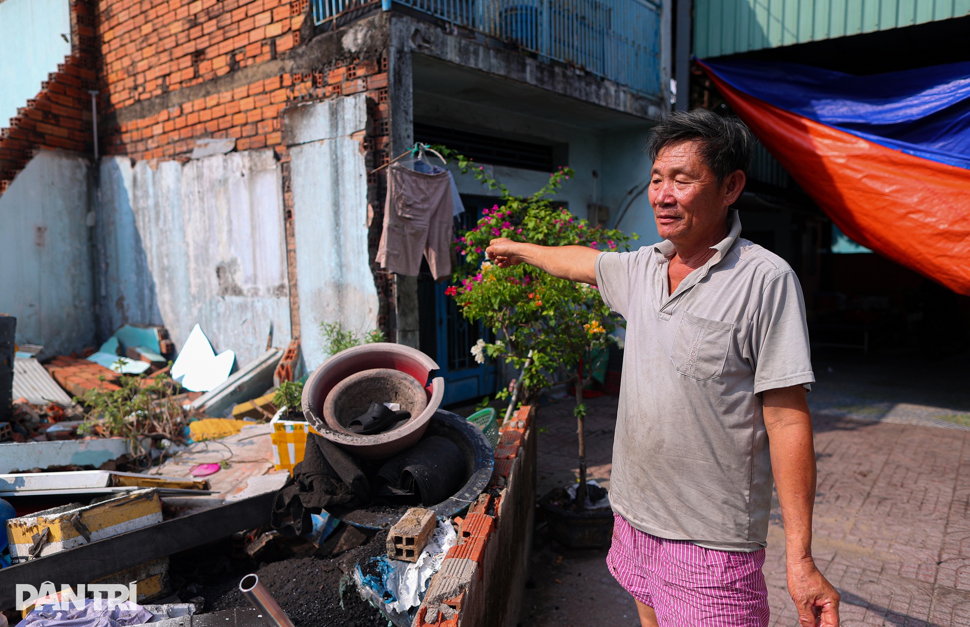 Dỡ bỏ 200 ngôi nhà để hoàn thiện nút giao vào cảng lớn nhất Việt Nam - 9 Dỡ bỏ 200 ngôi nhà để hoàn thiện nút giao vào cảng lớn nhất Việt Nam - 9