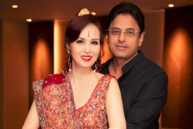 Hoa hậu Diệu Hoa mặc sari thêu chỉ vàng nặng 18kg