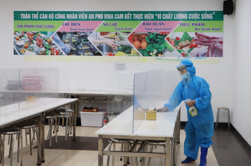 Bắc Ninh: Gỡ vướng mắc cho các doanh nghiệp để vừa chống dịch, vừa sản xuất - 2 Bắc Ninh: Gỡ vướng mắc cho các doanh nghiệp để vừa chống dịch, vừa sản xuất - 2