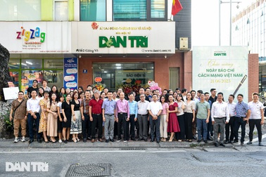 Bạn đọc chúc mừng báo Dân trí nhân ngày 21/6