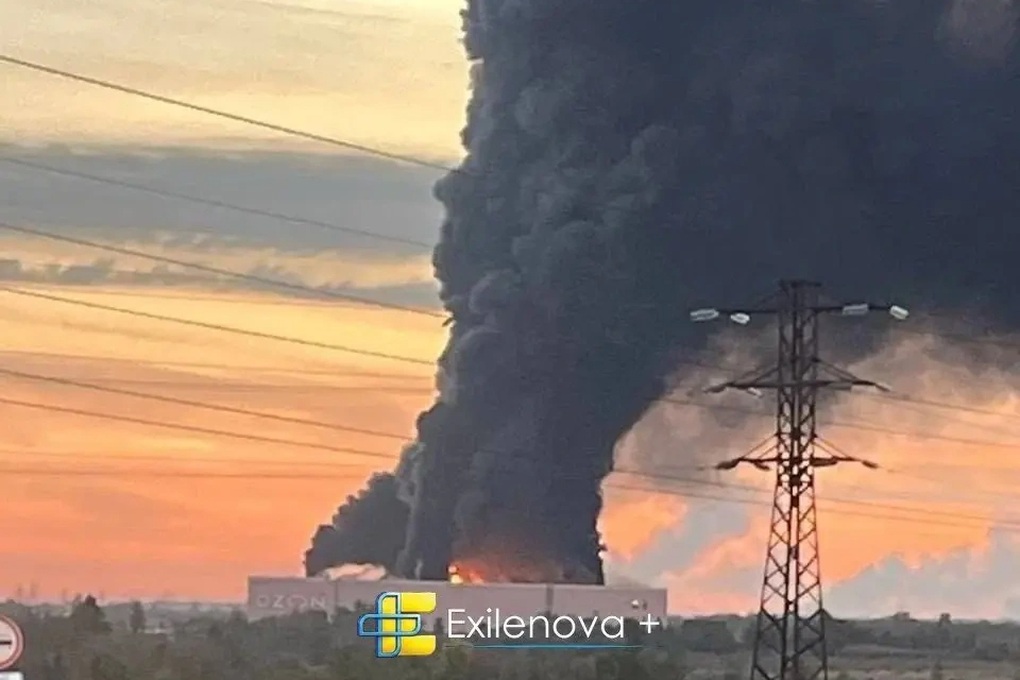 Ukraine đánh trúng mục tiêu trong lãnh thổ Nga, “phá hủy máy bay ném bom” - 2 Ukraine đánh trúng mục tiêu trong lãnh thổ Nga, “phá hủy máy bay ném bom” - 2
