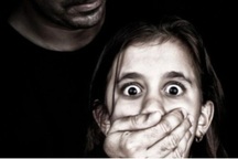 Bị xâm hại tình dục và câu hỏi nghiệt ngã "sao 23 năm sau mới lên tiếng?"