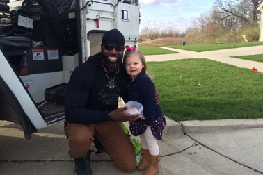 Những câu chuyện về tình người lay động hàng triệu con tim