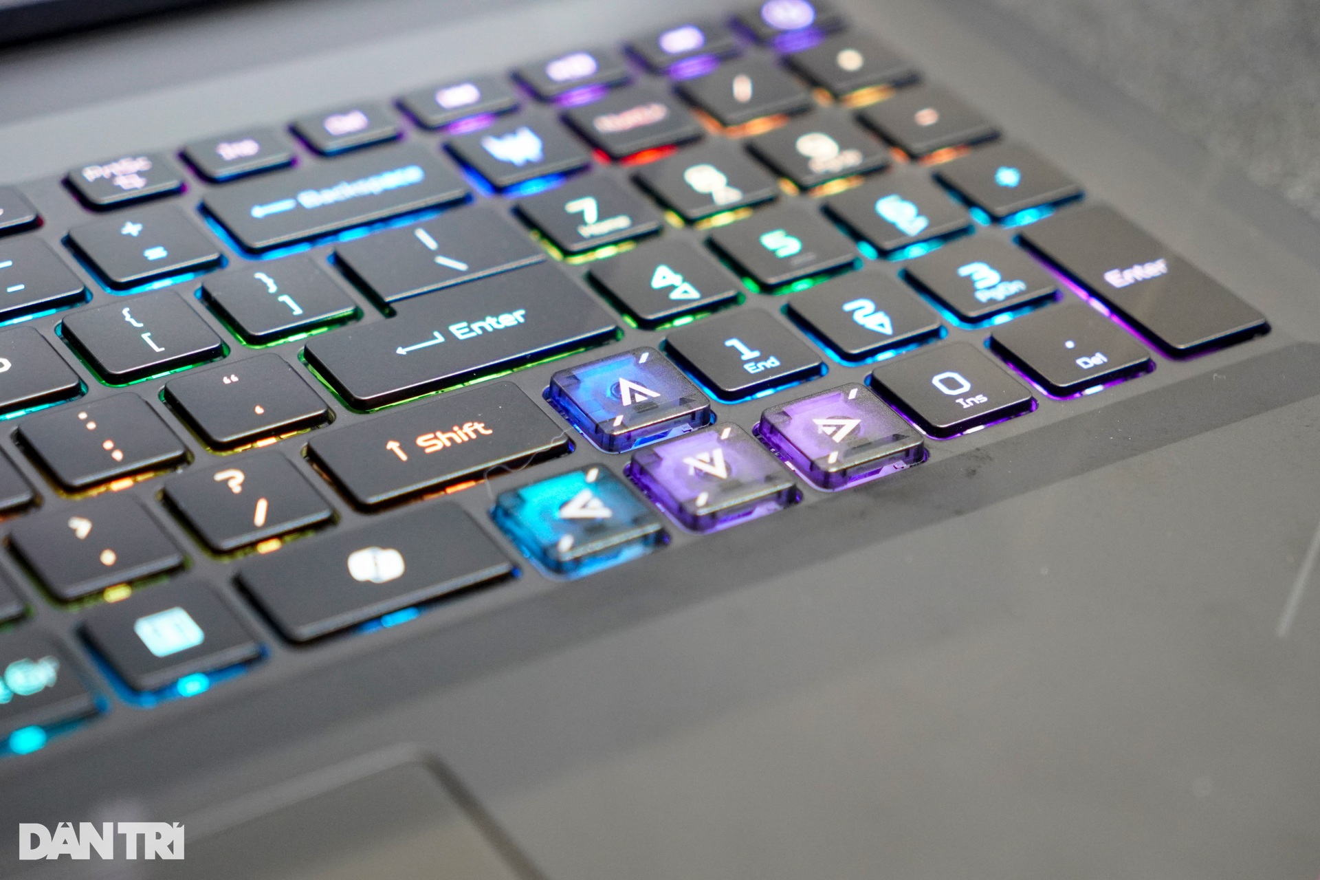 Computex 2025: Laptop gaming AI hiệu suất cao thay thế máy tính bàn - 22