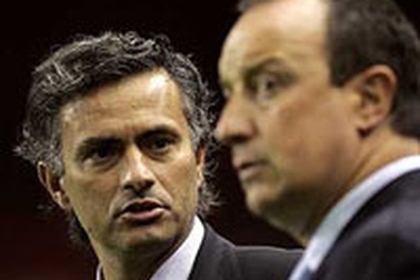 Jose Mourinho sẽ về Liverpool thay Benitez?