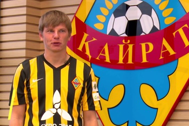 Cựu "bom xịt" Arsenal gây sốt với pha solo ghi bàn đẹp mắt