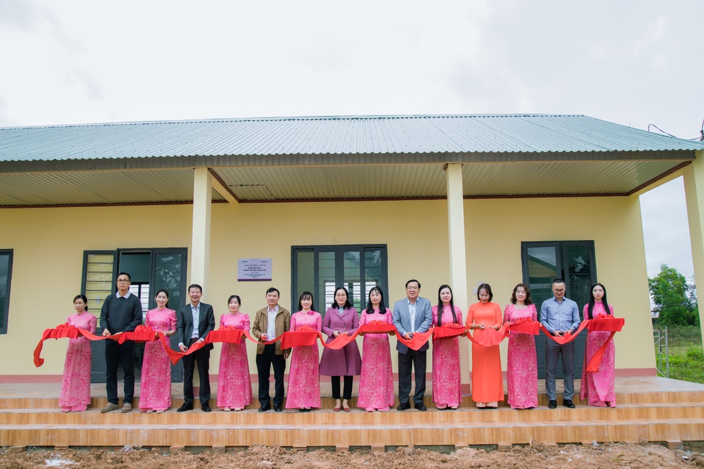 Syngenta trao quà Tết cho học sinh và nông dân có hoàn cảnh khó khăn - 2 Syngenta trao quà Tết cho học sinh và nông dân có hoàn cảnh khó khăn - 2