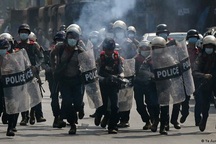 Hơn 600 cảnh sát Myanmar xin từ chức, tham gia biểu tình phản đối đảo chính