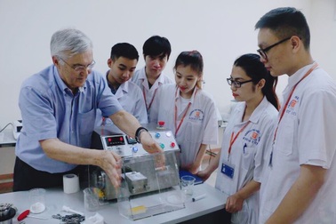 TS Lê Đắc Sơn: "Học nhiều để làm gì?"