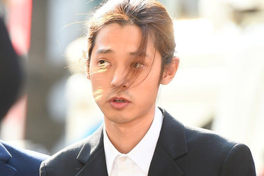 Cảnh sát muốn ra lệnh bắt Jung Joon Young sau cuộc thẩm vấn thứ hai