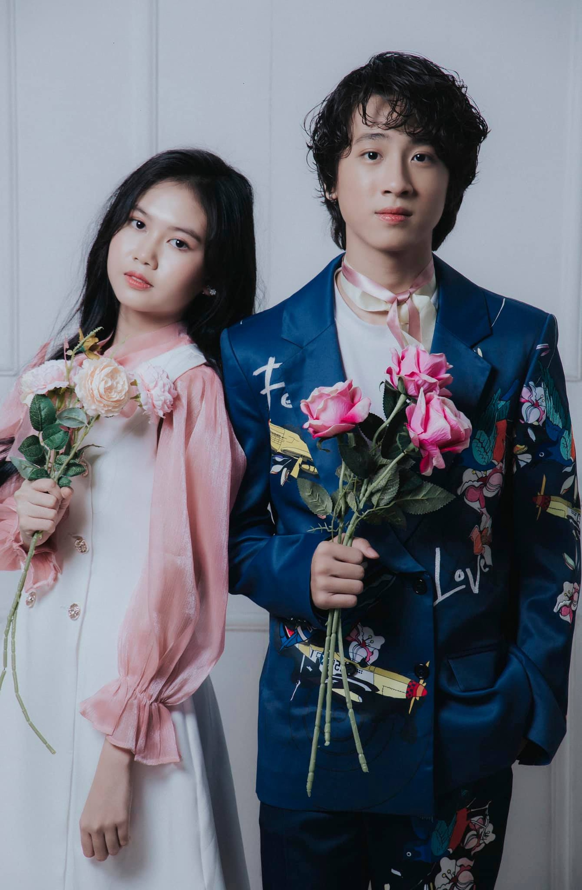 Em bé triệu view Bảo An sau 15 năm: Ám ảnh vỡ giọng, nhan sắc gây bất ngờ - 15