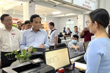 Bí thư Trần Lưu Quang làm việc với phường đông dân nhất TPHCM