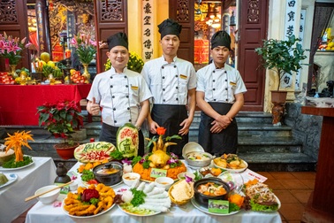 Độc đáo cuộc thi nấu mâm cỗ truyền thống kết hợp hiện đại ở Hà Nội