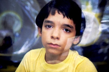 Chuyện về tình yêu cuộc sống bất diệt của “cậu bé bong bóng”