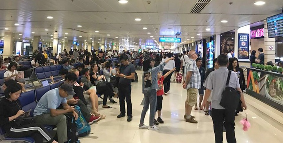 Khuyến cáo hành khách tới sân bay Tân Sơn Nhất sớm 3 tiếng trong dịp Tết - 1 Khuyến cáo hành khách tới sân bay Tân Sơn Nhất sớm 3 tiếng trong dịp Tết - 1