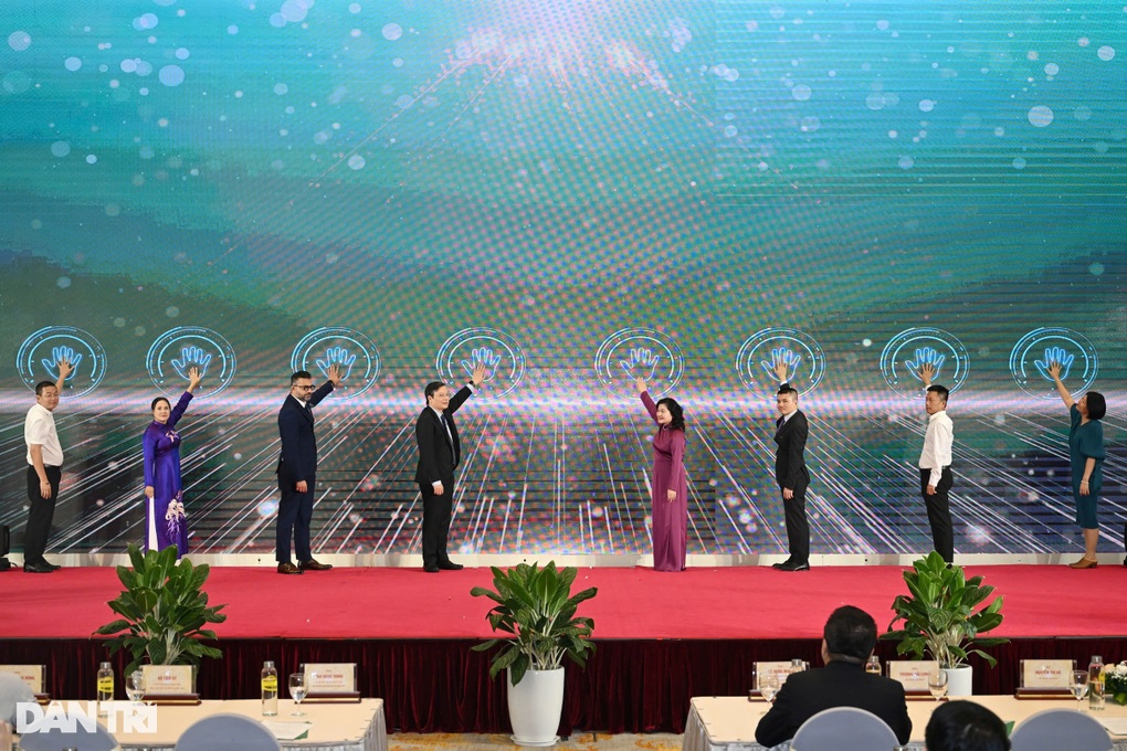 Sinh nhật 20 tuổi, báo Dân trí hoàn thành dự án 200 nhà Nhân ái - 9