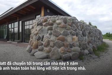 Chàng trai tận dụng lốp xe cũ làm nhà và cái kết khiến mọi người trầm trồ