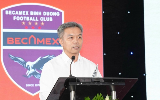 Ông Nguyễn Văn Thanh Huy – Phó TGĐ thay mặt Tổng Công ty Becamex IDC phát biểu tại lễ xuất quân.