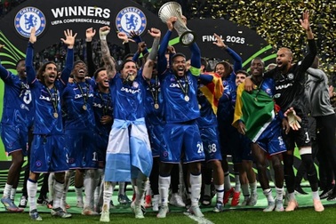 Thắng đậm Real Betis, Chelsea vô địch Conference League
