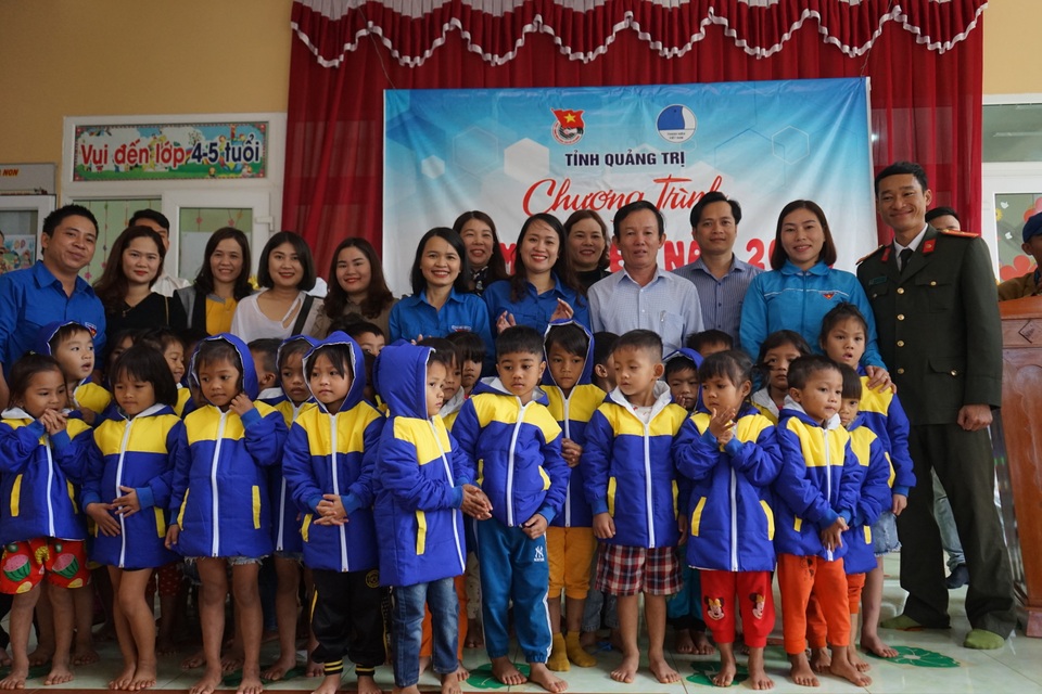 Tuổi trẻ Quảng Trị tổ chức chương trình “Tình nguyện mùa Đông” và “Xuân tình nguyện” - 2 Tuổi trẻ Quảng Trị tổ chức chương trình “Tình nguyện mùa Đông” và “Xuân tình nguyện” - 2