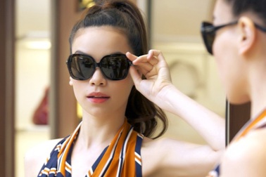 Theo chân Hà Hồ shopping