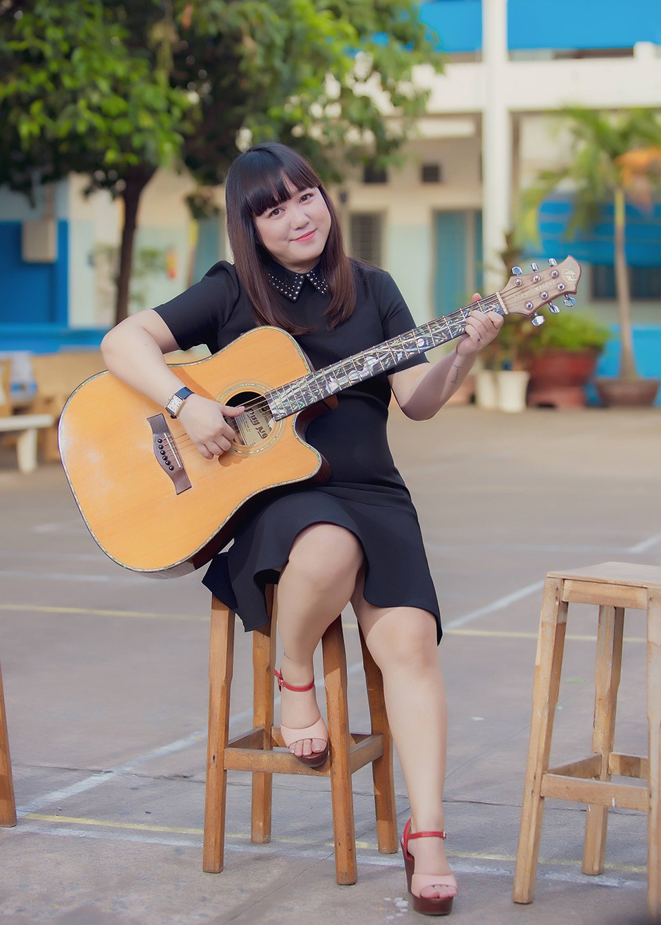 Ngọc Linh bất ngờ tái xuất hát về thầy cô - 9 Ngọc Linh bất ngờ tái xuất hát về thầy cô - 9