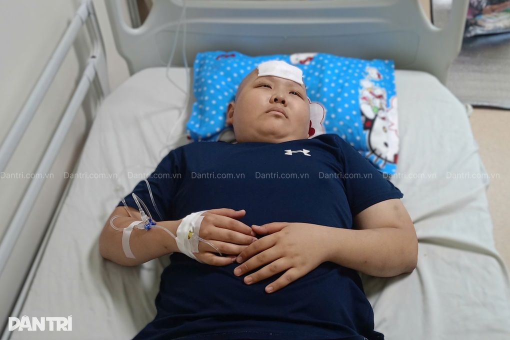 Ước mơ hết bệnh để đến trường của cậu bé mắc bệnh ung thư - 5 Ước mơ hết bệnh để đến trường của cậu bé mắc bệnh ung thư - 5