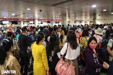 Hôm nay Tân Sơn Nhất khai thác số lượng chuyến bay kỷ lục