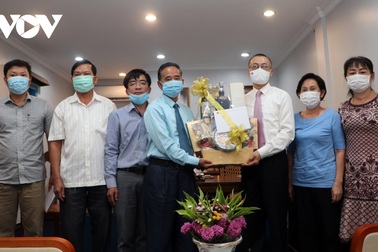 Đại sứ Vũ Quang Minh chúc tết Chol Chnam Thmey cộng đồng người gốc Việt tại Campuchia