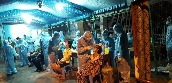 TP.HCM khó khăn trong phòng, chống dịch vì chủng virus Delta lây lan nhanh - Ảnh 2.