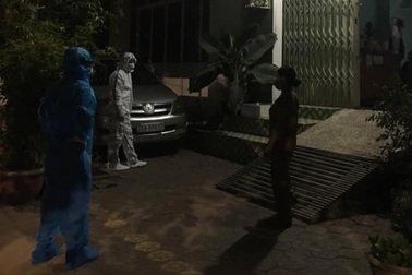 Vụ F0 "tiếp xúc gần" trong nhà nghỉ: 2 chủ tịch phường bị kiểm điểm