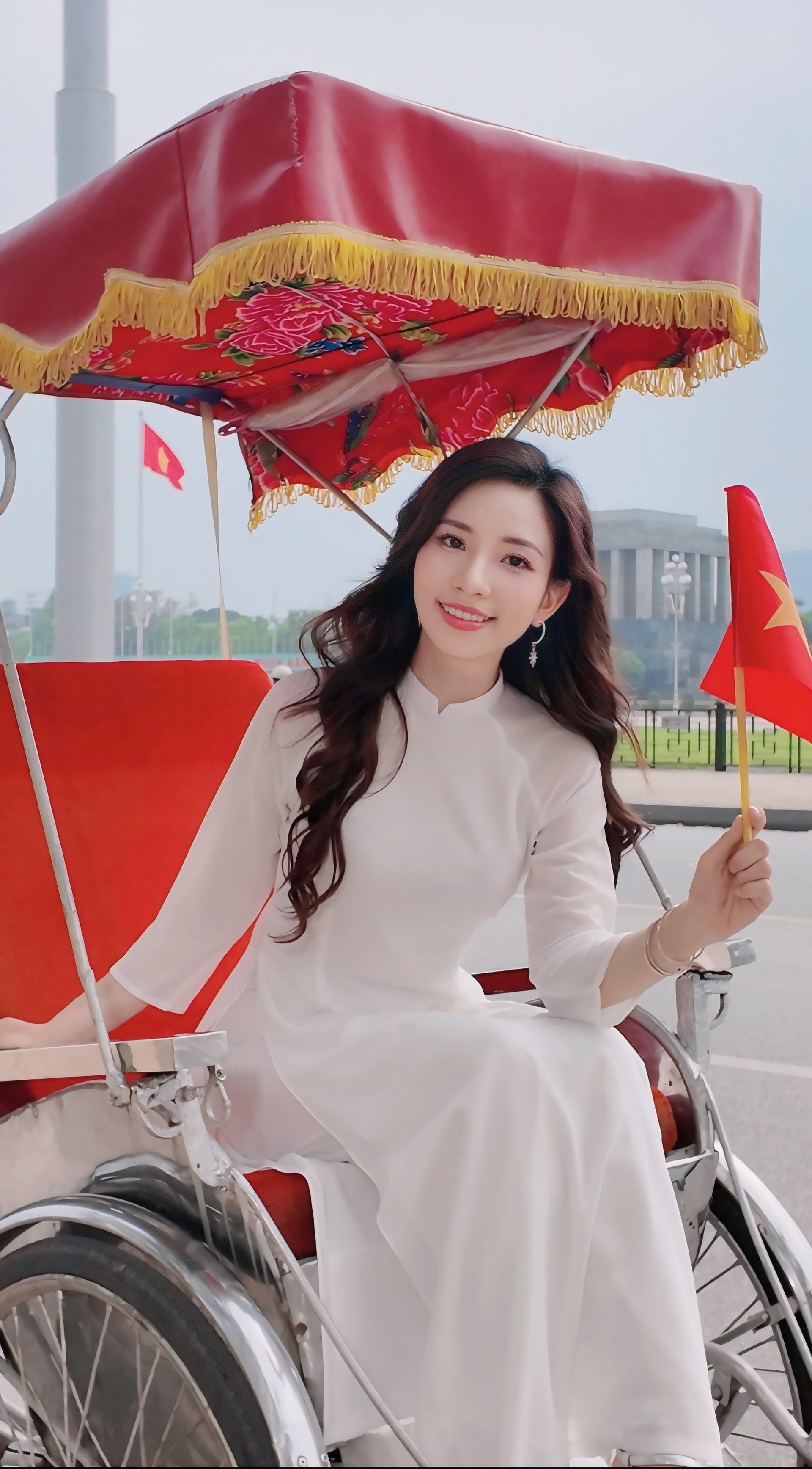 Á khôi Mivi Diễm Anh diện áo dài rực rỡ, tự hào mừng đại lễ 30/4 - 2 Á khôi Mivi Diễm Anh diện áo dài rực rỡ, tự hào mừng đại lễ 30/4 - 2