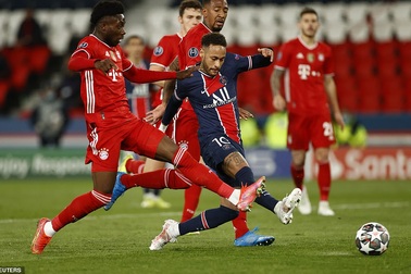 Những khoảnh khắc Bayern Munich trở thành cựu vương Champions League