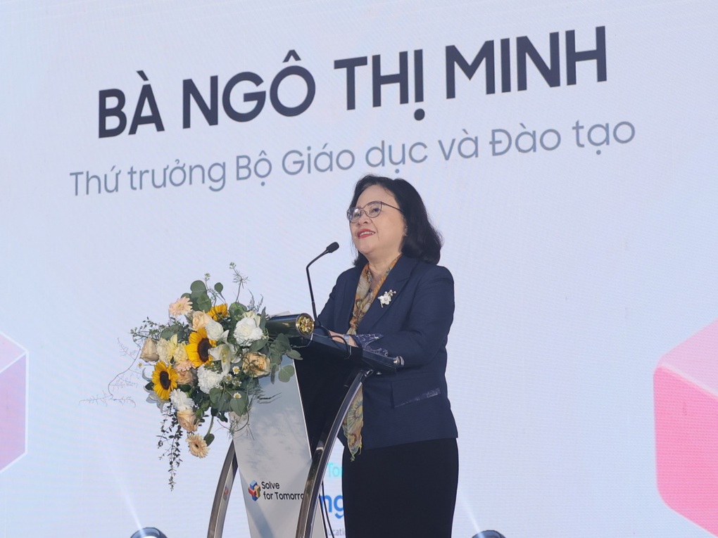 Bà Ngô Thị Minh - Thứ trưởng Bộ Giáo dục và Đào tạo, phát biểu tại sự kiện khởi động cuộc thi Solve for Tomorrow của Samsung (Ảnh: SSVN). Bà Ngô Thị Minh - Thứ trưởng Bộ Giáo dục và Đào tạo, phát biểu tại sự kiện khởi động cuộc thi Solve for Tomorrow của Samsung (Ảnh: SSVN).
