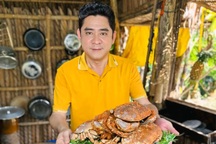 Tài tử Huỳnh Anh Tuấn "bỏ phố về quê" đời tư kín tiếng, đột quỵ tuổi 57