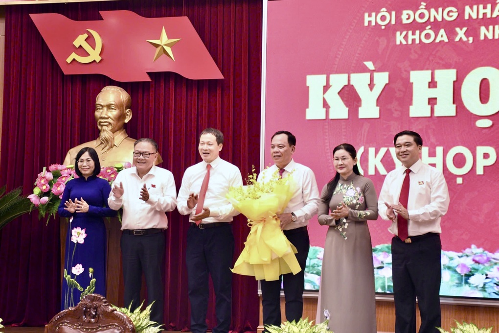 Ông Võ Tấn Đức tiếp tục làm Phó Bí thư sau khi thôi chức Chủ tịch Đồng Nai - 1 Ông Võ Tấn Đức tiếp tục làm Phó Bí thư sau khi thôi chức Chủ tịch Đồng Nai - 1