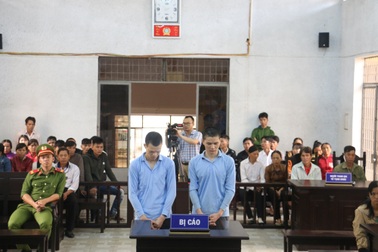 Giết bé gái 12 tuổi, 2 thanh niên lĩnh án