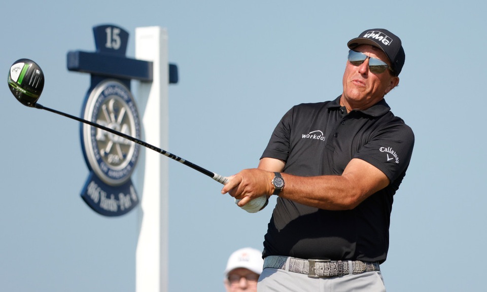 Lão đại Phil Mickelson có lập kỷ lục mới trong lịch sử golf thế giới? - 1 Lão đại Phil Mickelson có lập kỷ lục mới trong lịch sử golf thế giới? - 1