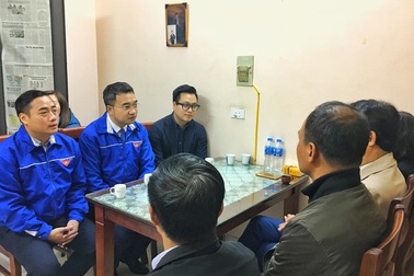 Thành đoàn Hà Nội thăm, động viên các gia đình chiến sỹ hy sinh tại Đồng Tâm