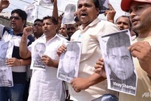 Ấn Độ tuyên án tử hình 4 hung thủ hiếp dâm tập thể trên xe buýt