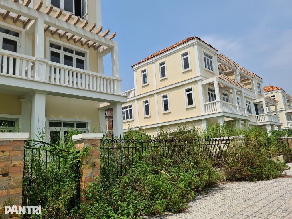 Thị trường bất động sản xả hàng giá gốc, người sẵn tiền có lợi - 2 Thị trường bất động sản xả hàng giá gốc, người sẵn tiền có lợi - 2