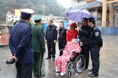 Nữ quái bị bắt sau 10 năm trốn truy nã ở Trung Qốc