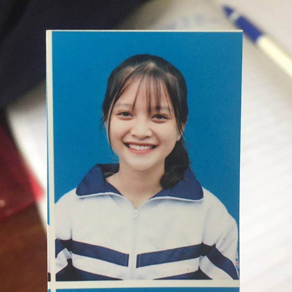Nét đẹp dung dị của nữ sinh xứ Nghệ nổi tiếng nhờ một bức ảnh - 3 Nét đẹp dung dị của nữ sinh xứ Nghệ nổi tiếng nhờ một bức ảnh - 3