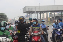 Người từ TPHCM về Đồng Nai phải cách ly 21 ngày tự trả phí