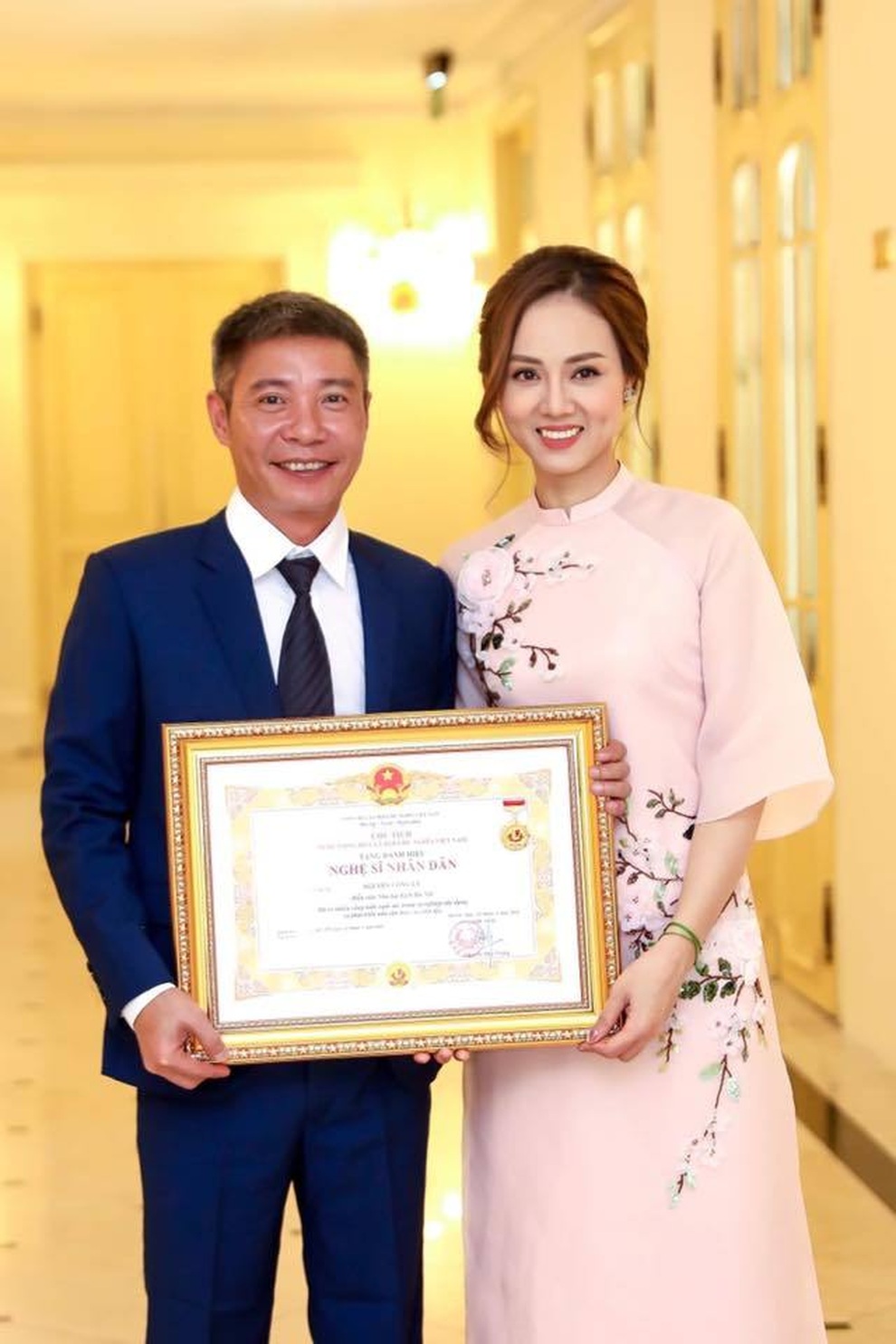 NSND Công Lý bị ngã phải nhập viện - 2 NSND Công Lý bị ngã phải nhập viện - 2