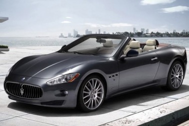 Maserati GranCabrio có giá hơn 135.000 USD