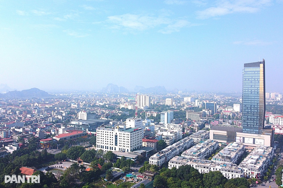 Sắp xếp tỉnh để "đầu tàu mạnh kéo các toa sau cùng đi lên"